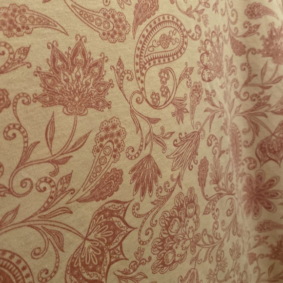 LuLa Roe Perfect Tee - Picture 4 of 4